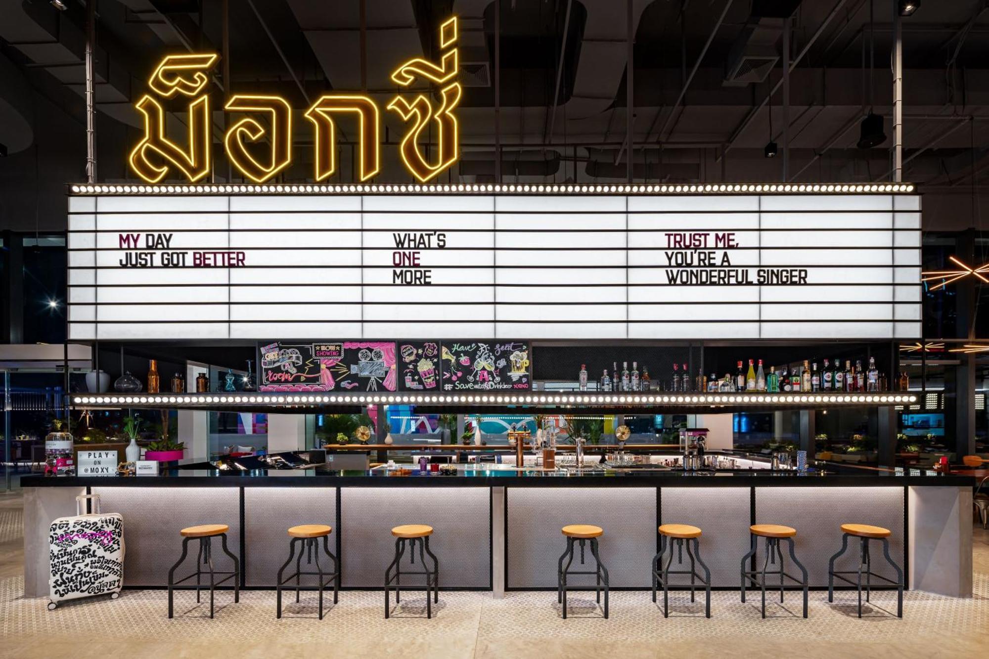 Hotel Moxy Bangkok Ratchaprasong Exteriér fotografie